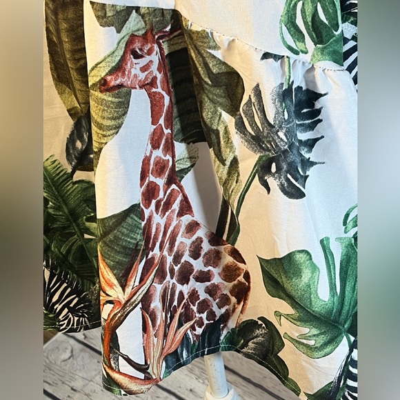 ELISE Oversized Babydoll Style Top in Jungle Animal Print-OS - Picture 2 of 5